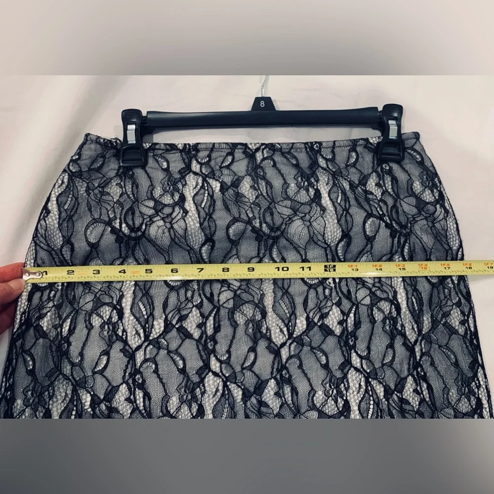 ANN TAYLOR Black Lace Pencil Skirt - Picture 6 of 8